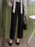 Pantalones de traje unicolor con fruncido en internet