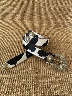 Cinto com aplicações animal print vaca (branco/preto) - comprar online