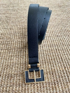 Cinto liso com fivela quadrada (Azul Marinho)