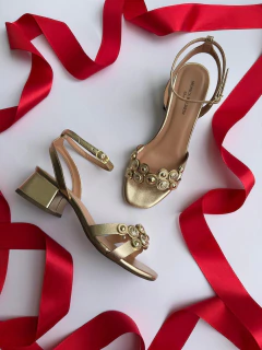 Sandália Clássica com Taxas (Dourada) na internet