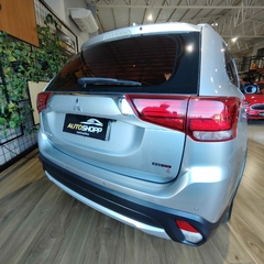 Mitsubishi Outlander | 2018 na internet