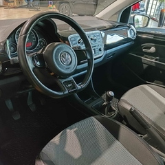 Volkswagen UP Black | 2014 - loja online