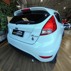 Ford Fiesta | 2016 na internet