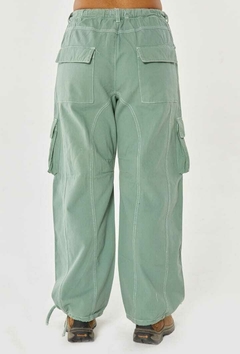 Pantalon Ted (verde) | BUDDIES - Motivos Para Quedarte