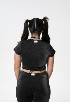 Top Metalic (Negro - Rosa) | BUDDIES - Motivos Para Quedarte