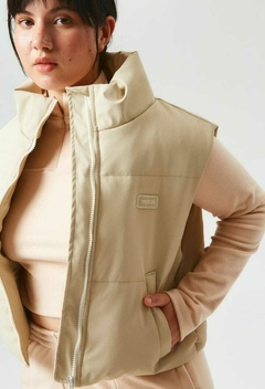 Chaleco Larissa (Camel) | BUDDIES - tienda online