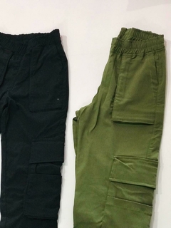 Pantalón cargo multipocket (Verde - Negro) | SOCIPPO en internet