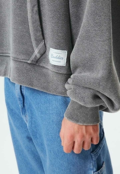 Buzo Shoot Frisa (Gris - Lila) | BUDDIES - comprar online