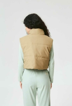 Chaleco Larissa (Camel) | BUDDIES - tienda online