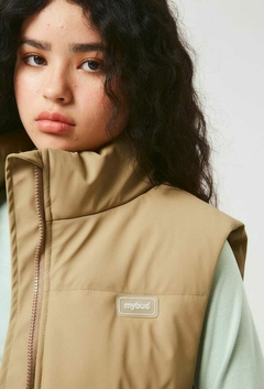 Chaleco Larissa (Camel) | BUDDIES