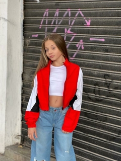 Campera recortes combinada (Verde - Rojo) | SOCIPPO - Motivos Para Quedarte