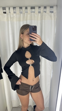 Top cuello y hebillas - comprar online