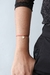 Pulseira casal fio vermelho inicial dourado - comprar online