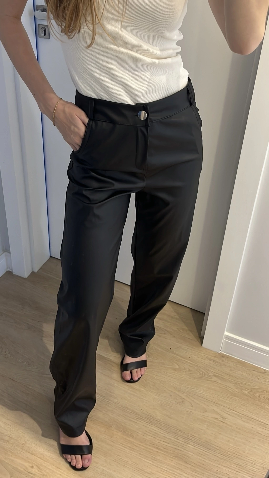 Calça Wide Leg de Couro Eco