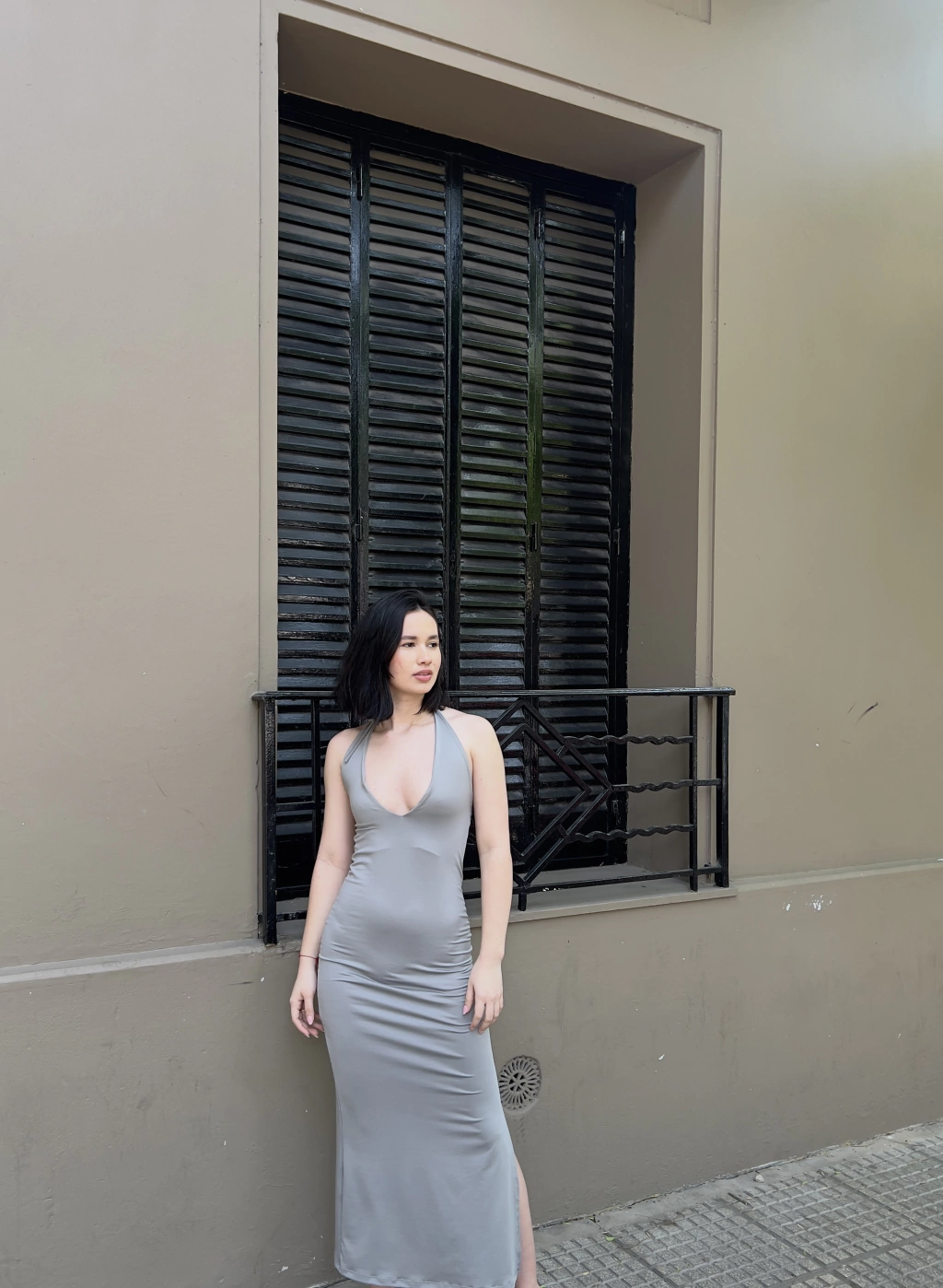vestido gaby gris