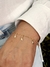 Pulseira folhas na internet