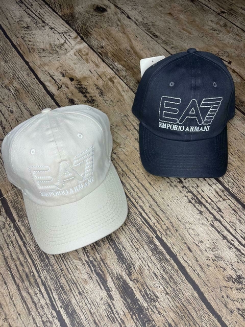 Boné Empório Armani