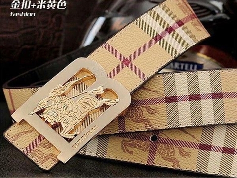 Cinto Burberry