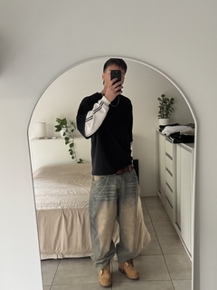 Remera Doble Manga Negra en internet