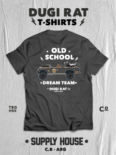Remeras con diseños propios inspirados en el aire libre y la pasion por las motos, en algodon de excelente calidad e intervenidas con sistema DTG. 