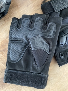 Guantes Tácticos, medio dedo en internet