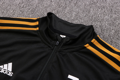 Conjunto Juventus na internet