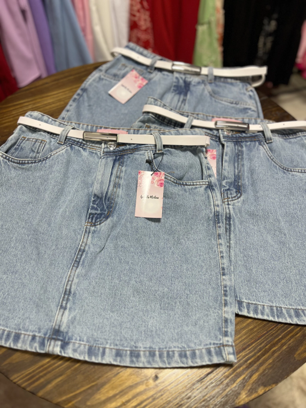 saia jeans com cinto