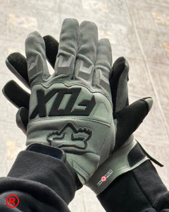 GUANTES FOX GRIS NEGRO - comprar online