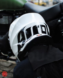 CASCO AIROH COMMANDER 2 SÓLIDO BLANCO BRILLO - BIKERHOUSE