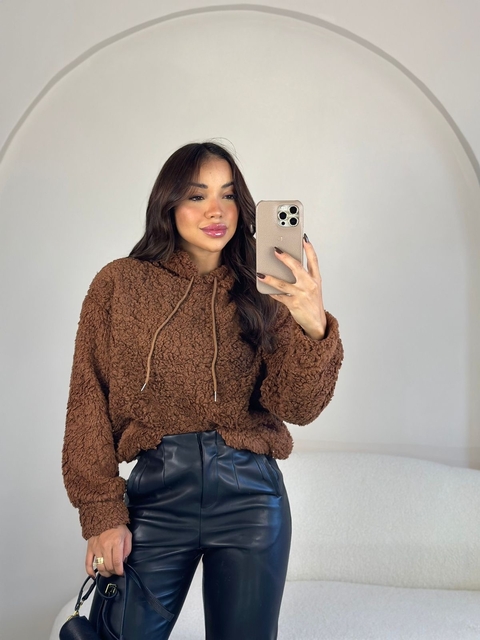 Casaco teddy curto com capuz - comprar online