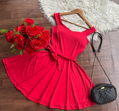 Vestido boneca rodado cinto faixa vermelho