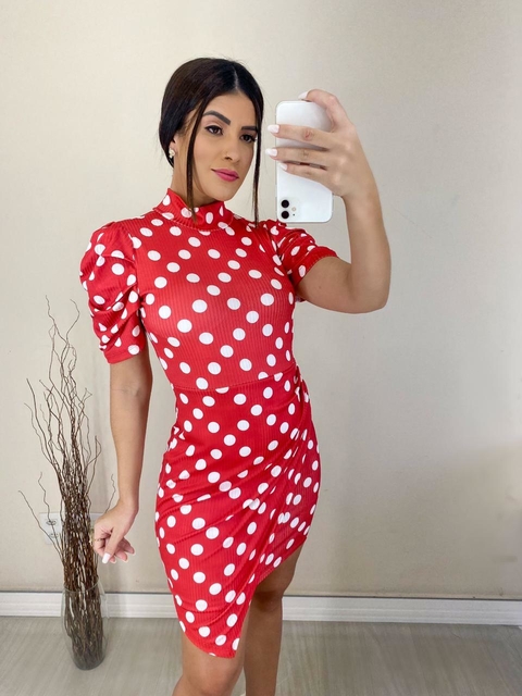 Vestido curto assimétrico manga curta vermelho poá bolinhas brancas