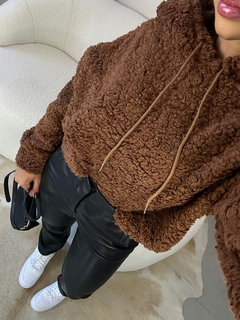 Casaco teddy curto com capuz - comprar online