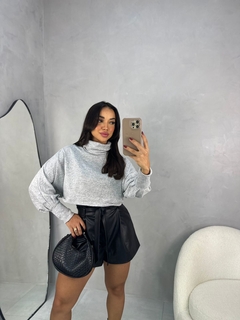 Cropped manga longa lãzinha - Dalia Rosada