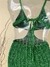 Vestido Verde com Flor na internet