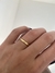 Anel liso com detalhes vazados