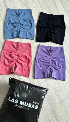 SHORT CORTE EN V (negro) - comprar online