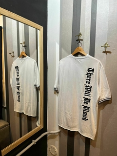 Remera oversize bordada - comprar online