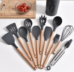 Kit de Utensílios Silicone Preto na internet