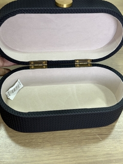 caixa decorativa preta com Dourado