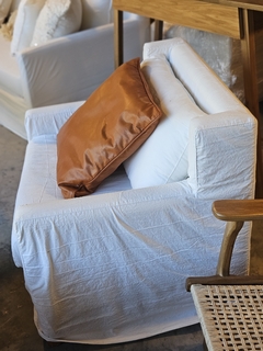 Almohadones de cuero- distintos diseños - comprar online