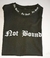 Remera con cuello bordado en internet