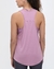 MUSCULOSA DEPORTIVA SUELTA, POL. LISO ULT LIVIANO C/ESTAMAPA en internet