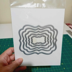 LOTE 26 - KIT DE FACAS DE CORTE E RELEVO (SCRAPBOOKING)