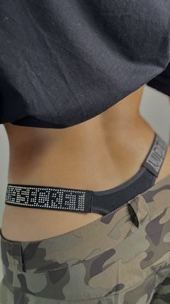 Colaless Strass
