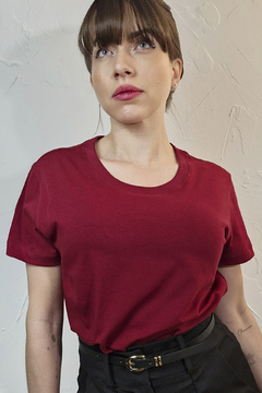 T-Shirt Tradicional Prime - Algodão Premium c/ Elastano - Vinho - loja online