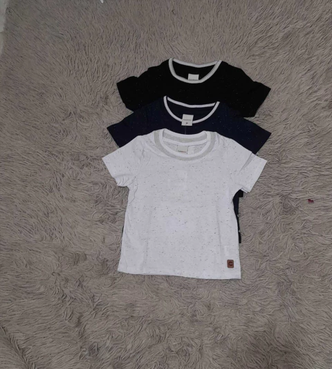 Camiseta Menino Gola Retilínea Em Malha Botonê - Carinhoso