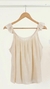 Blusa estampada con volado en hombros - comprar online