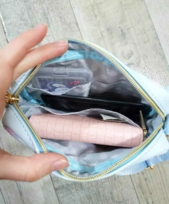 Carteras morral Sanrio - comprar online