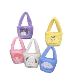 Cartera plush Sanrio una manija
